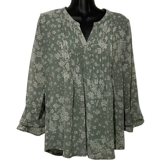 Charter Club Womens Blouse Size PL Petite Large Pintuck Floral Green 3/4 Sleeves - Picture 1 of 10